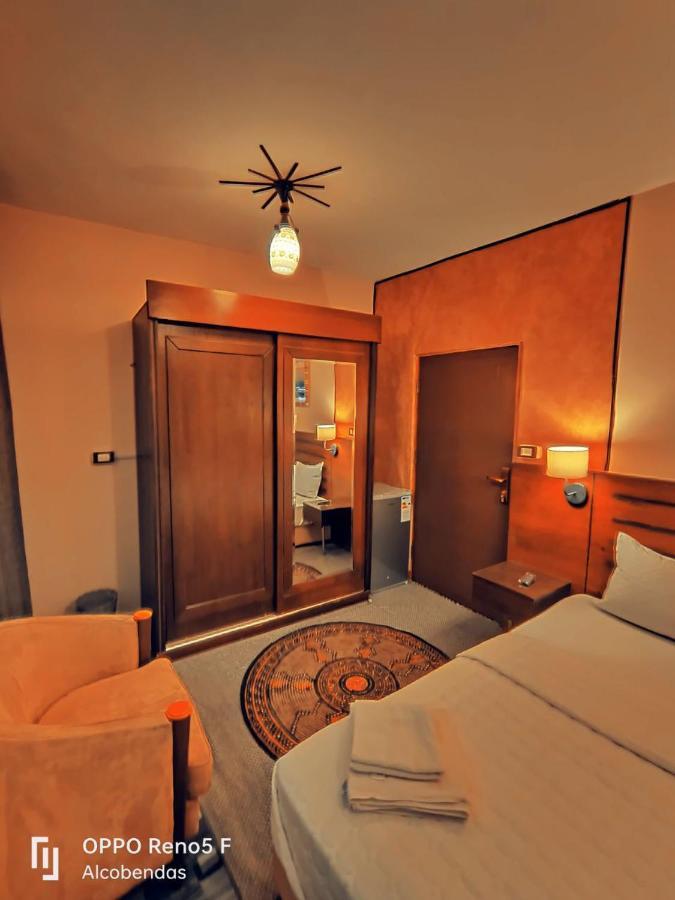 Plaza De Petra Hotel Vádi Músza Kültér fotó