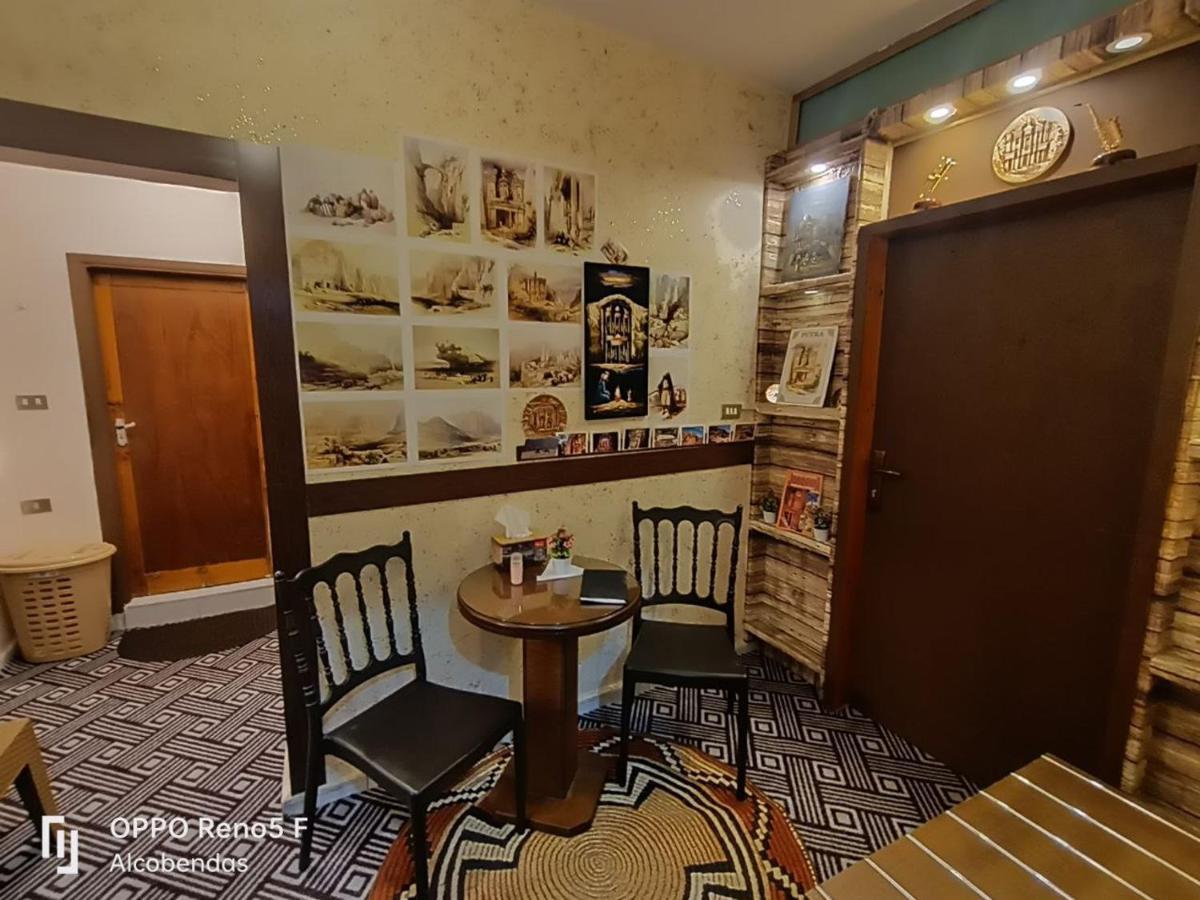 Plaza De Petra Hotel Vádi Músza Kültér fotó